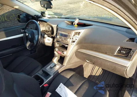 2010 Subaru Legacy 2.5I Premium z USA, uszkodzony, nr VIN 4S3BMBB63A3210232